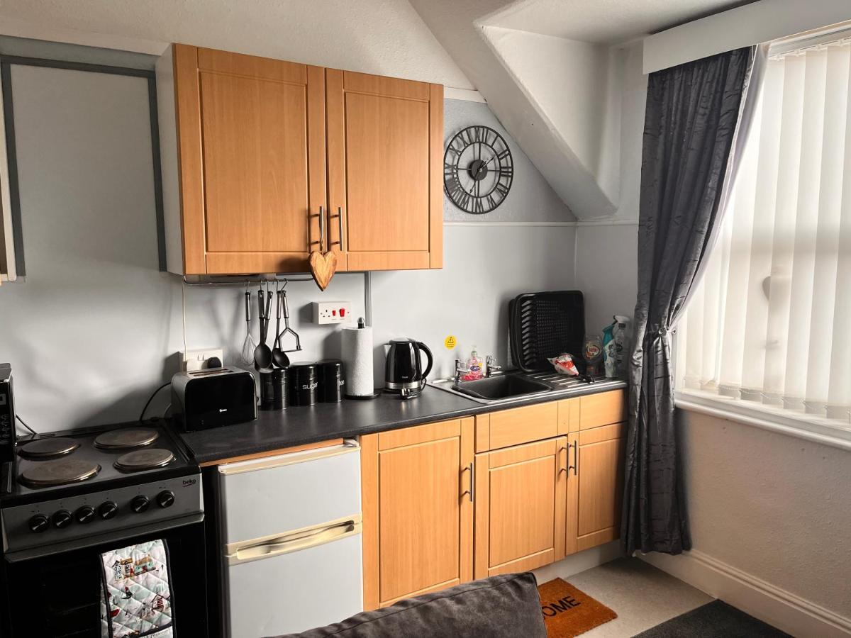 Chomley Flats Apartment Scarborough